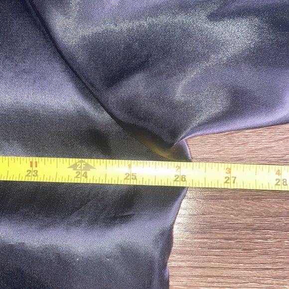 Vtg 80’s Auburn Sportswear Large Black & White Unisex Satin BomberJacket W/ Logo - Picture 4 of 9